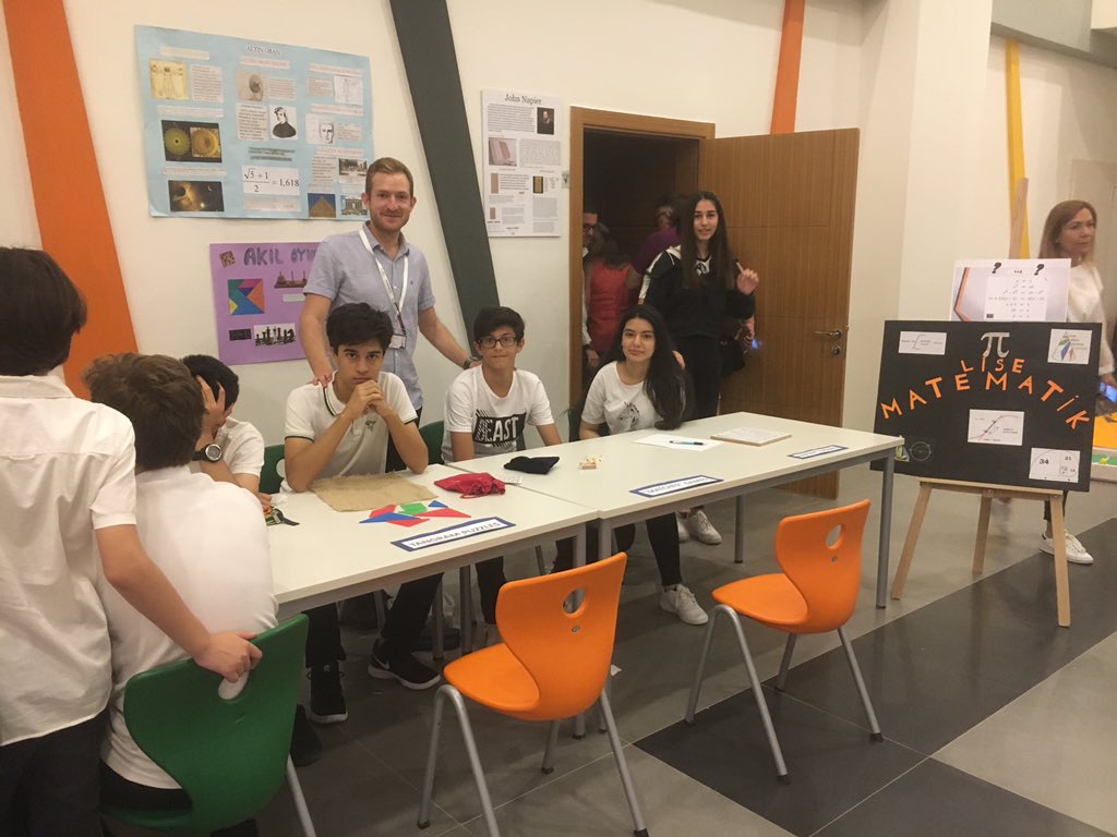 Esra__Hoca's tweet photo. It is our Performance Fest today! 🎉🤩 @Didem_Ozgul @berna_tamusta @KvancBarlas @BodrumDoga @TijenK @ufukkdnz @AliRizaLule https://t.co/1HvH4w89Jh