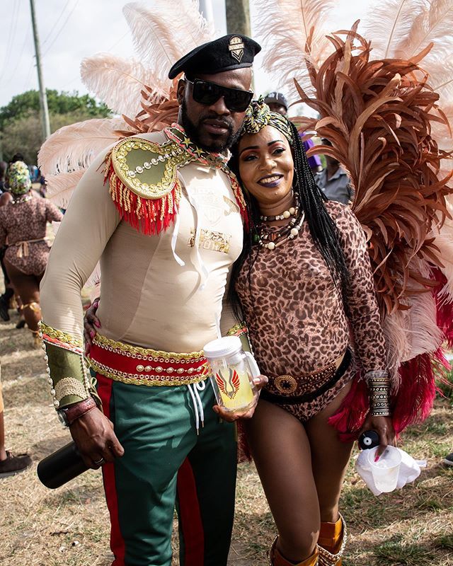 JevivreBenjamin's tweet photo. 🏖It’s carnival season,🇦🇬 the time of costume bands, drinking till you’re weak 🍺🍹🍸and waking up to your friends carrying you to your car 🏝
.
.
.
.
.
.
.
.
.
.
.
#tuesdaymass #costume #summer #antiguacarnival #carnival2019 #tropics #antigua #fete https://t.co/SHywHCKpux https://t.co/j5bX6UP2Wj