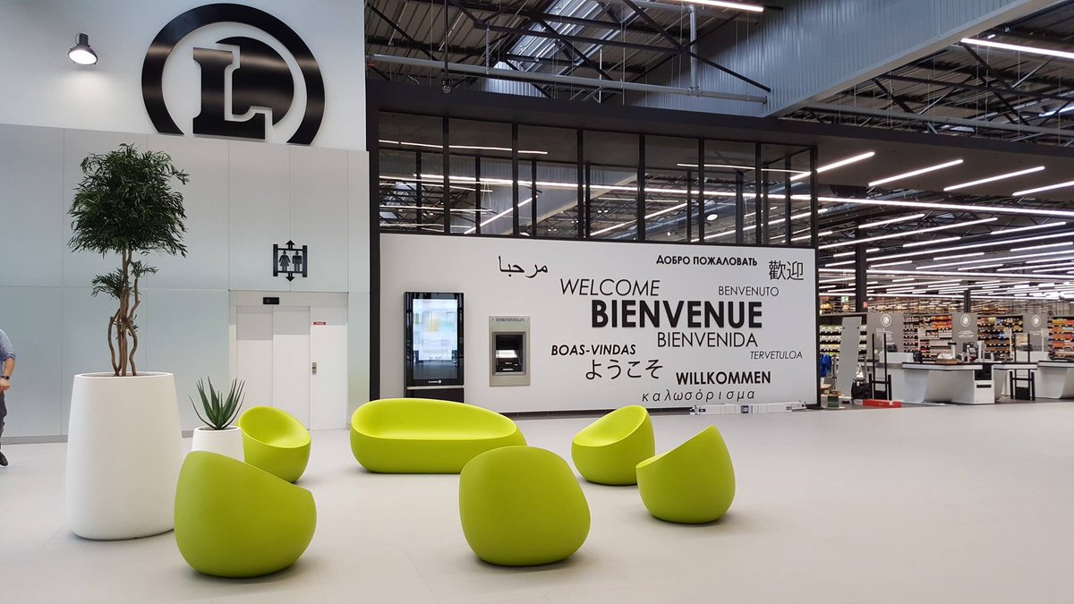 Our Stone collection has been chosen to fit out the interior of french Shopping Center Leclerc.  

 <a href="/VONDOMSpain/">Vondom | Outdoor Furniture</a> collection Designed by Stefano Giovanoni.

bit.ly/2JH1sXi