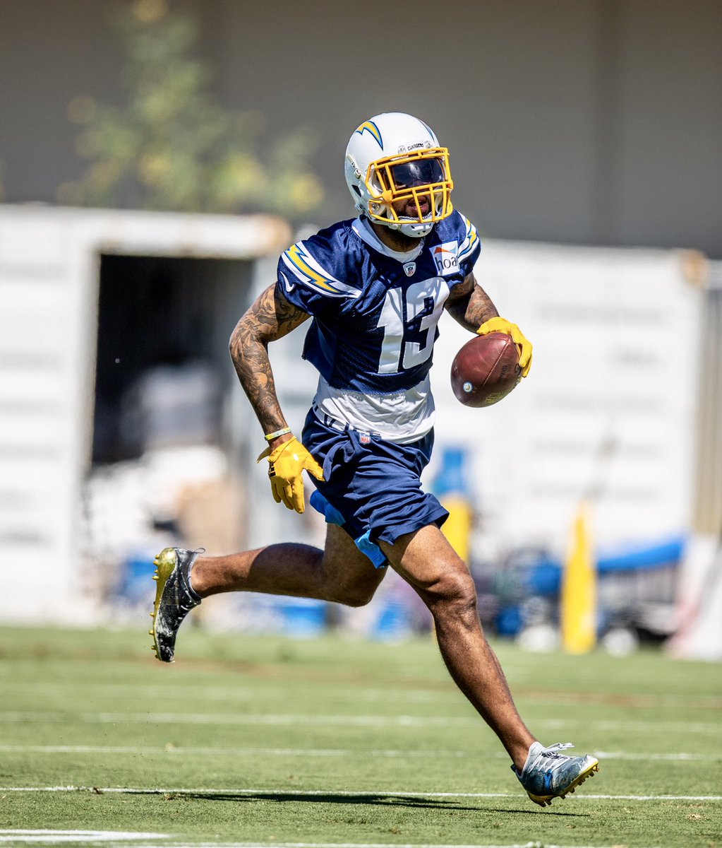 Keenan13Allen's tweet photo. Taking off...🚀 https://t.co/b6nunY63Md