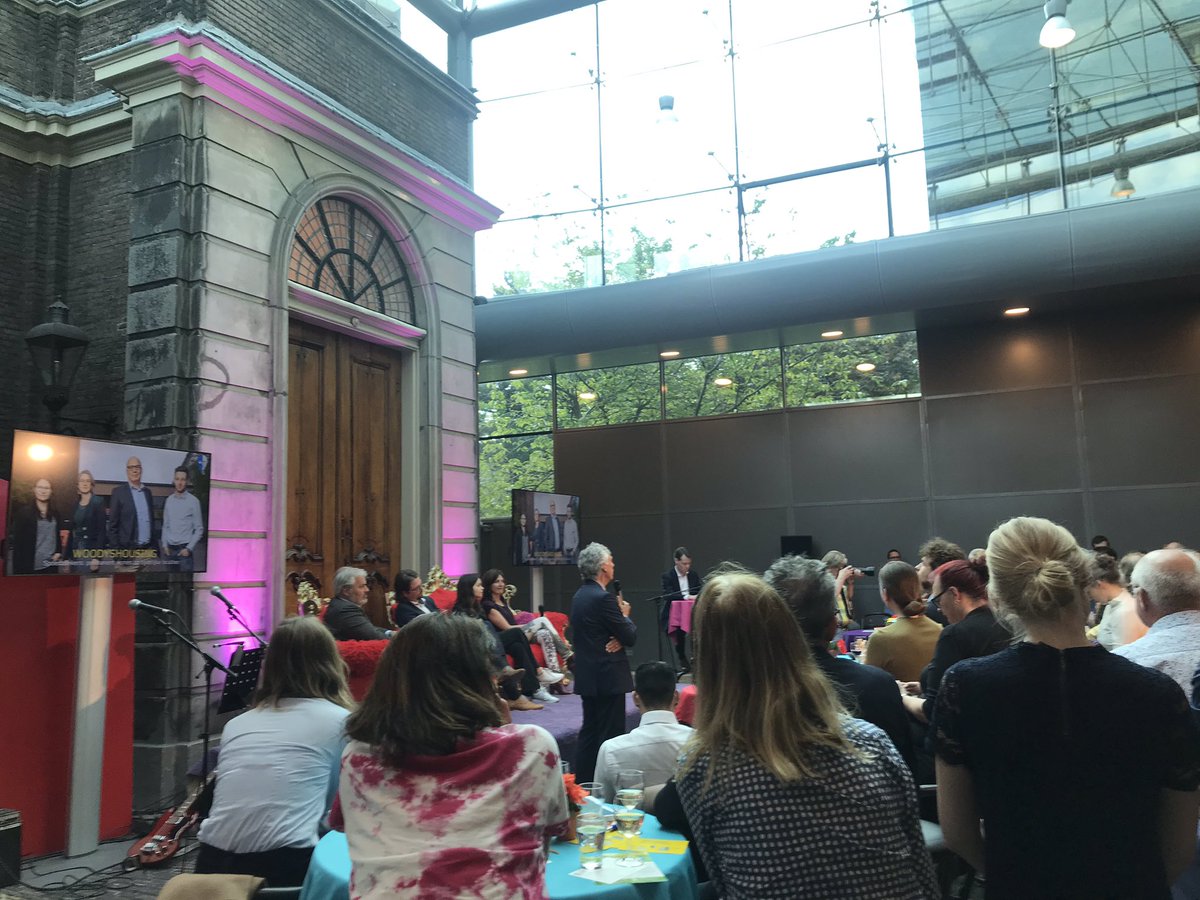 Reuring!Café Startup way of working. Over maatschappelijke opgaven door middel van een samenwerking tussen overheden en startups oplossen. #innovatie #startup