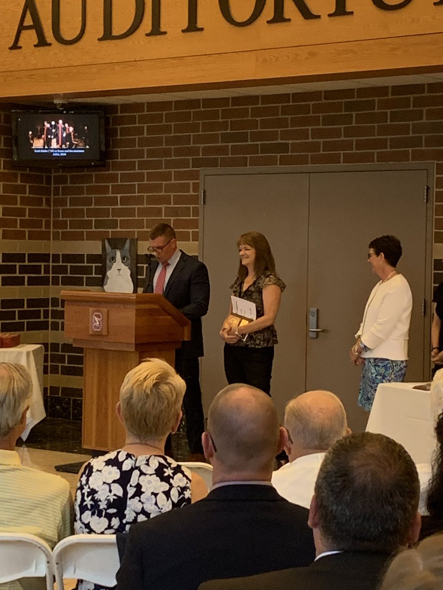 laura_enama's tweet image. CB Recognition Ceremony - celebrating #cbsdscience’s Ms. Cohick. You will be missed!