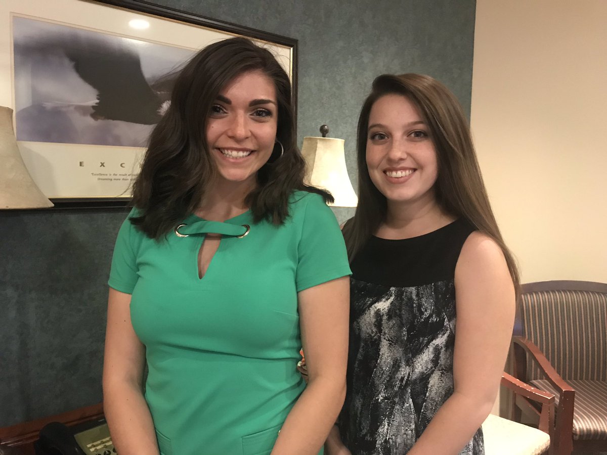 WHSVjaywebb's tweet photo. Please welcome and follow @WHSV_Isabella and @WHSVchelsea to the @WHSVnews team! Isabella will report for Daybreak and Chelsea will cover news throughout Augusta County (her hometown). Look for them soon on your 📺💻📱 https://t.co/HXmLAfuL8Y