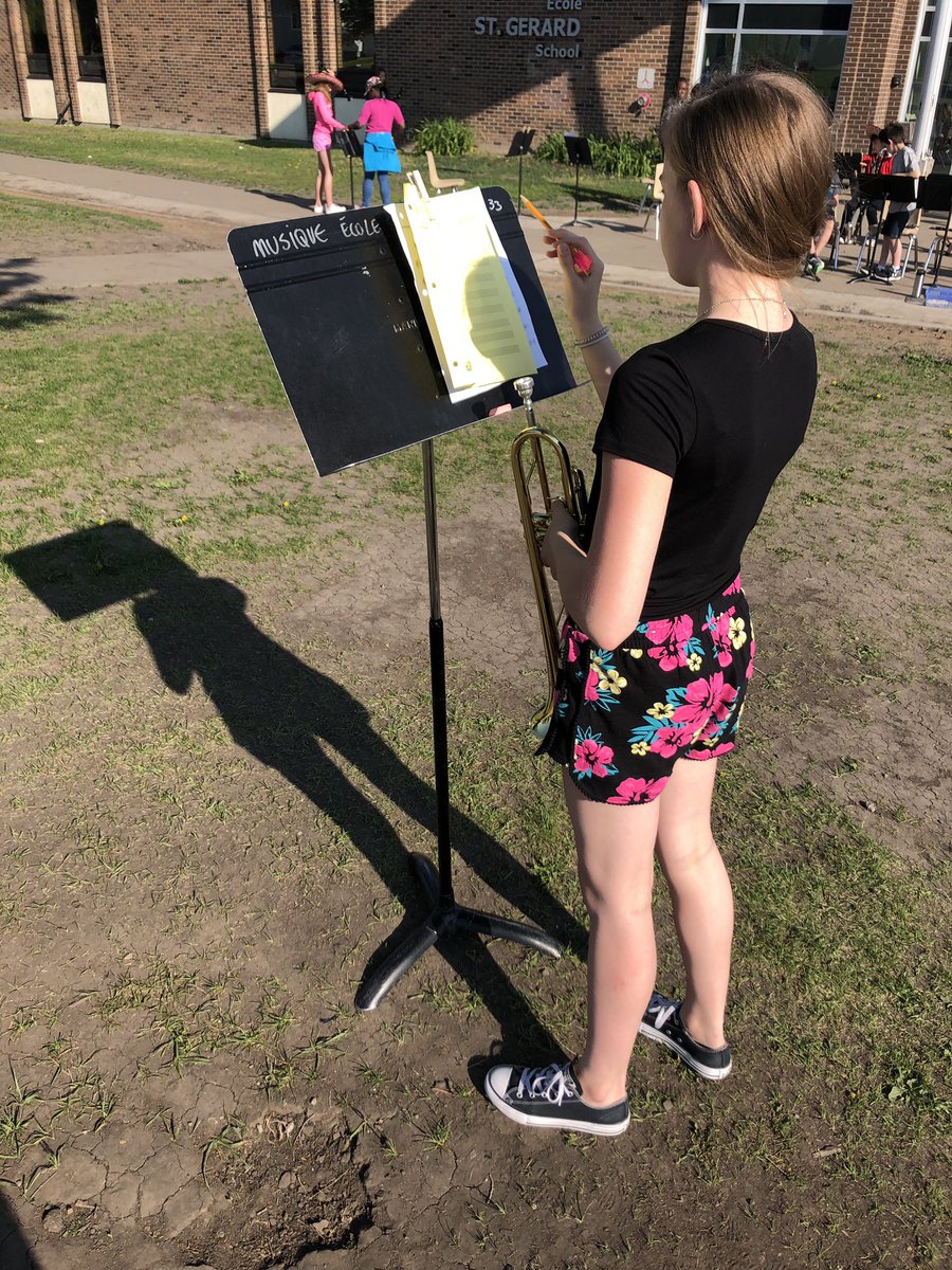 MusicwithMme's tweet photo. St. Gerard Grade 6’s composing and enjoying the gorgeous weather! @GPCatholic42 @GPCSD https://t.co/K9Aq6mbM4i