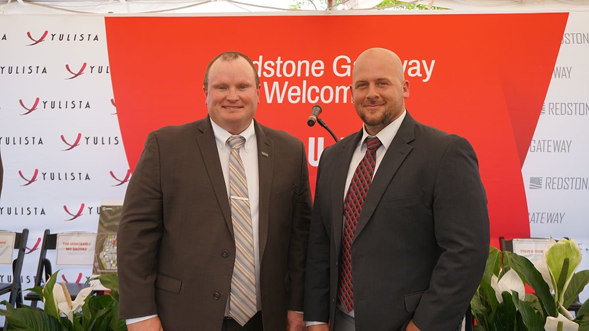 YulistaHolding's tweet image. On this day, May 29 at 11:00 am Central, Yulista broke ground for the construction of a our new, multi-building campus at Redstone Gateway.
Follow the link to hear from our President/CEO, Josh Herren.
buff.ly/2EKcOpA
#TeamYulista #COPT #RedstoneGateway