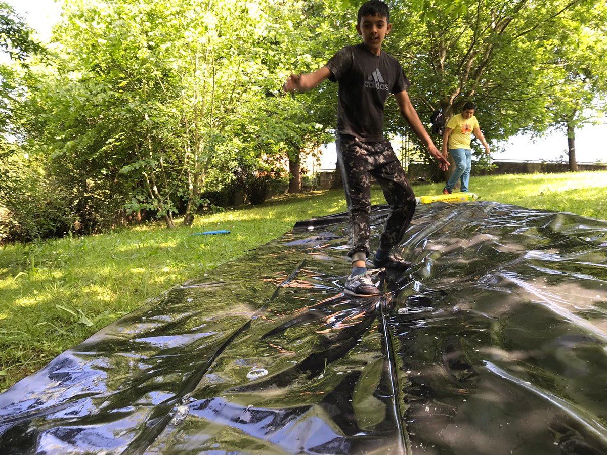 Carrera de obstáculos con alumnado de primaria <a href="/cpllaranes/">C.P. Llaranes</a> <a href="/lavozdeaviles/">La Voz de Avilés</a> <a href="/lanuevaespana/">La Nueva España</a> <a href="/AytoAviles/">AytoAvilés</a> <a href="/cpravilesocci/">CPR Avilés Occidente</a>