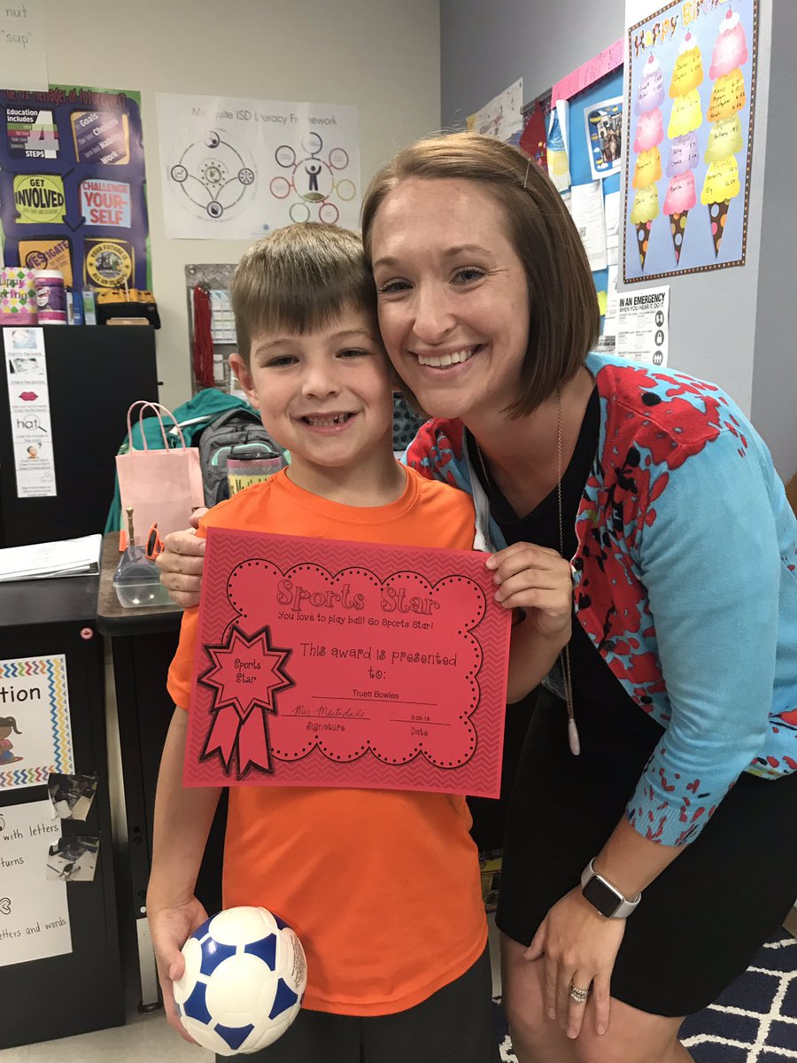 CoachTBowles's tweet photo. Well that went by fast!!! Truett Bowles has finished up year 1 of his 17 year contract!! Proud of my man!!!
P.S. he won the most athletic award!! #BALLINN #winnerswin #Truboo @kelseybowles https://t.co/JhMmfu0VY4