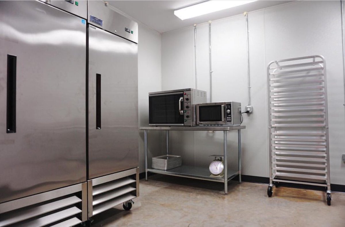 KitchenShareTLH's tweet photo. Kitchen Share accommodates clients with a private work space outfitted with proper commercial kitchen equipment to specifically to avoid the eight major food allergens. Have peace of mind knowing your kitchen is contamination free! ✨
#kitchenshare #commercialkitchen #culinary https://t.co/rmRkcMVCot