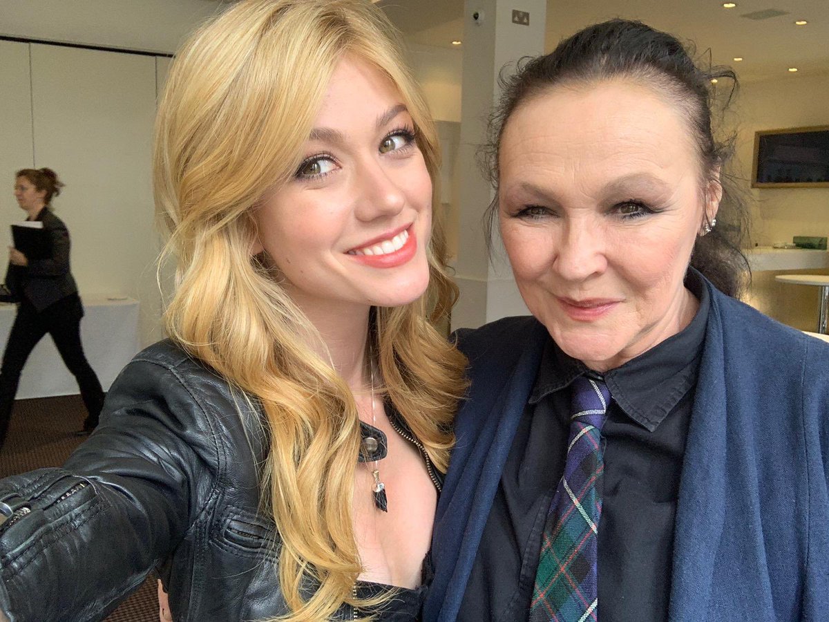 Kat_McNamara's tweet image. Quick stop in London for a reading @BAFTA with @willtudor1 @mattnalton and a few other brilliant folks! Thanks you @trishaward7270 for having me! #twowolves #FrancesBarber