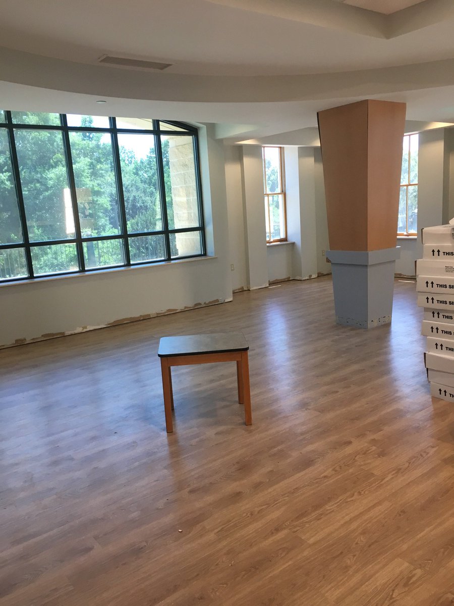 UpstateHRL's tweet photo. Palmetto House renovations are underway! Check out our new hallway and lobby floors and fresh new paint!! Stay tuned to see the finished renovations which include brand new lobby furniture! #UpstateHRL #SummerProjects #PalmettoHouse #UpIsWhereWeLive π€π·πΌββοΈπ https://t.co/Hjjer3fPFa
