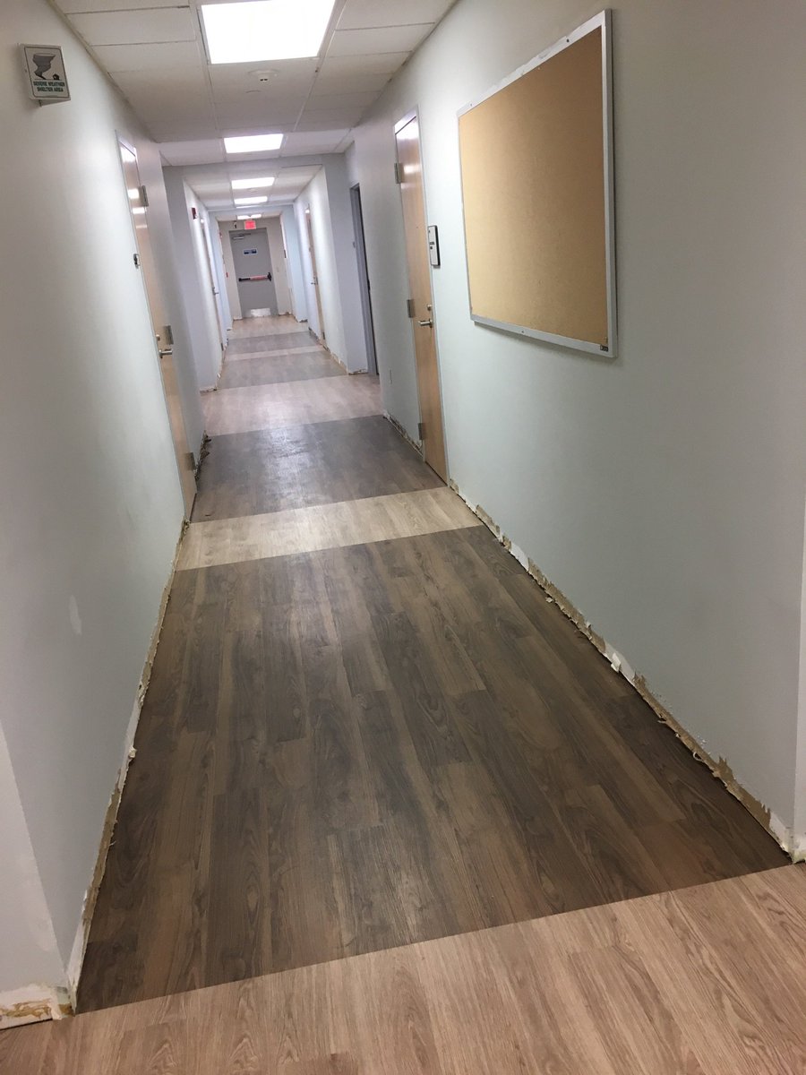UpstateHRL's tweet photo. Palmetto House renovations are underway! Check out our new hallway and lobby floors and fresh new paint!! Stay tuned to see the finished renovations which include brand new lobby furniture! #UpstateHRL #SummerProjects #PalmettoHouse #UpIsWhereWeLive π€π·πΌββοΈπ https://t.co/Hjjer3fPFa