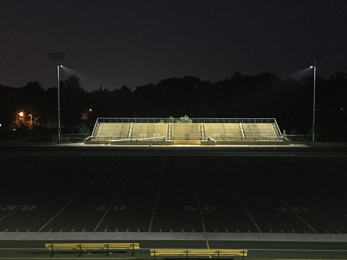 StephenB_Musco's tweet image. Reducing spill light and glare impact on your neighbors should apply to all aspects of your field lighting project. Musco Lighting TLC for LED can help achieve this! #FocusedLighting #WeMakeItHappen