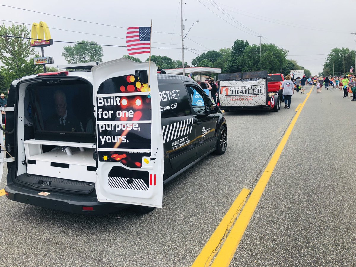 EthanMacGLM's tweet photo. This Monday we participated in the Memorial Day parade here in Jenison Mi & We had an absolute blast doing so! We are super thankful for the partnerships that helped make the parade be a success! @burt624 @VeteranHelping @Jason_Ziemba @AlexisBatesGLM @gman12351 @TomMonahan10 https://t.co/TDQcUcQ1AP