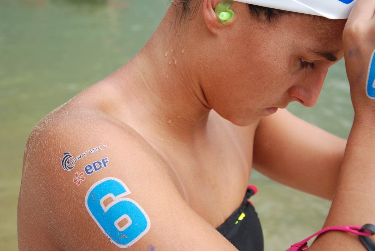 acoufun's tweet photo. 👏 aux athlètes de l'Equipe de France d'Eau Libre présents aux Championnats de France le we dernier pour leurs super perfs &amp; 👏  @OceaneCassignol championne de France du 5km équipe ! Notre chouchoute protège ses 👂 avec nos protections anti-eau ACOUFUN Water 🏊‍♀️ #sante #natation https://t.co/NepQCGoZ7U