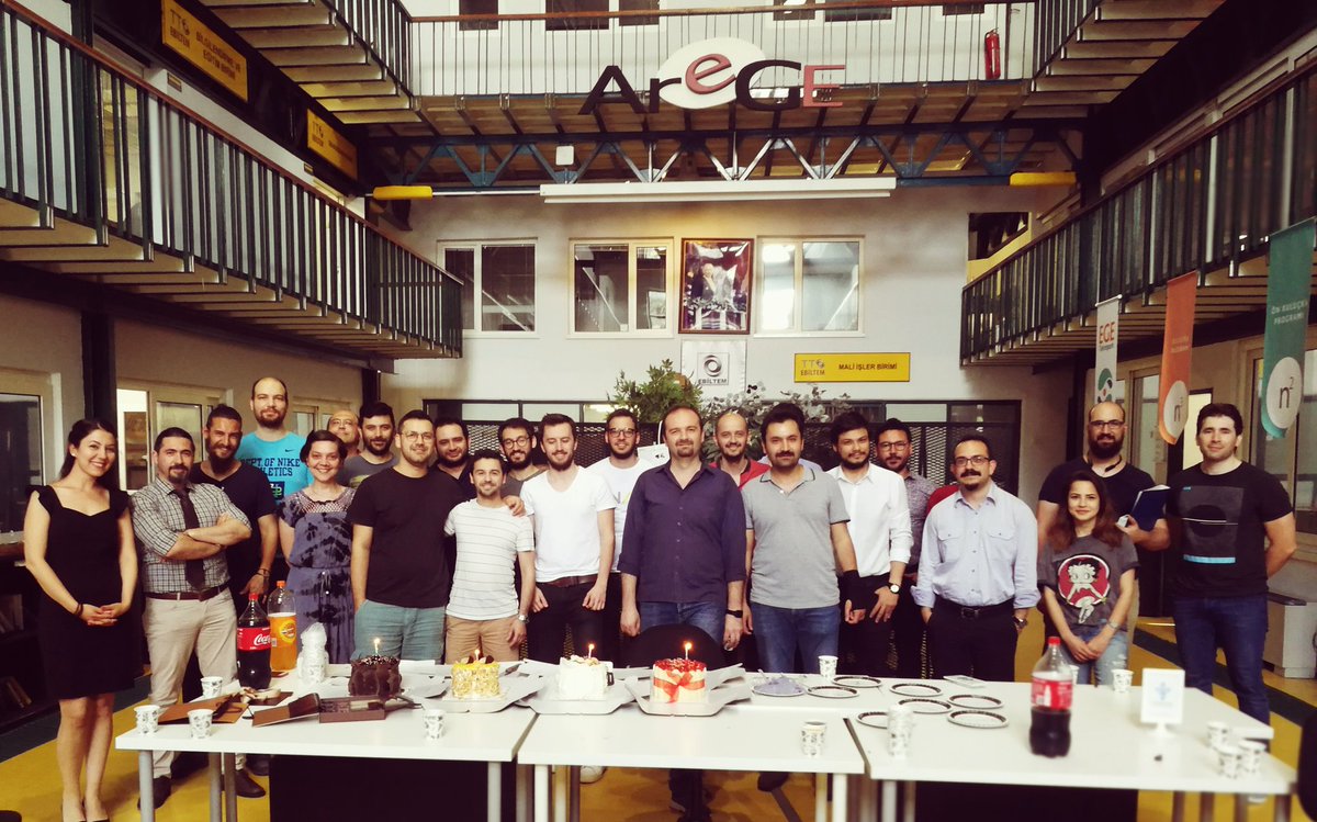 nuvege's tweet photo. nüvEGE’de bugün günlerden: #mezuniyet! 🎓
Karşınızda 'kuluçka startupı' statüsünden, 'teknokent şirketi' statüsüne geçen 4 girişim takımımız; #dynel, #mikrofab, #waterpollutantsextractor & #rubygames 👏🎉
Ölüm vadisini geçebilmenin tadını çıkarın beyler, rüzgarınız bol olsun! 😎 https://t.co/iikpPMy3cv