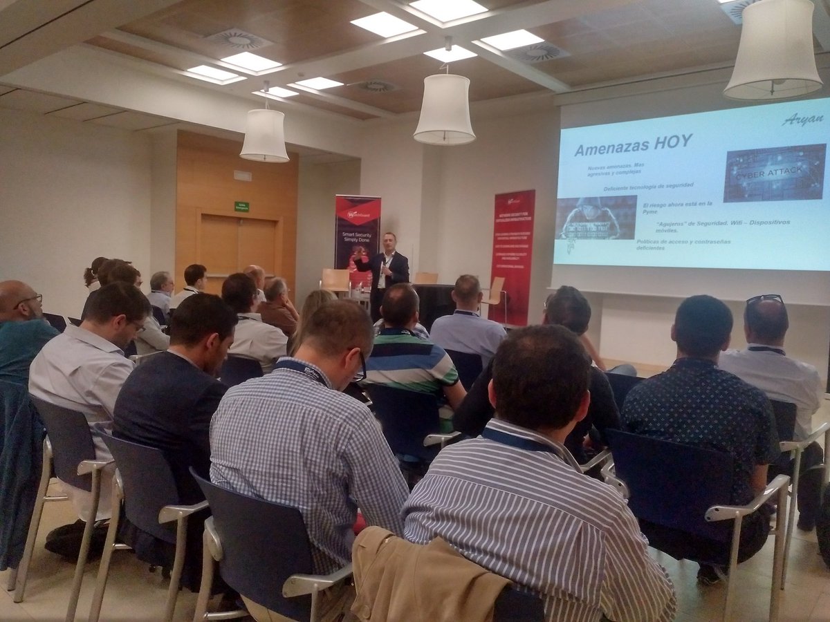 GlobbSecurity's tweet photo. ¿Cómo es la #ciberseguridad hoy en día? Conocemos cuál es la realidad del sector de la mano de Juan José Roncero de @Aryan_VAD en #AryanSecurityDay https://t.co/GE2tgxzLFh