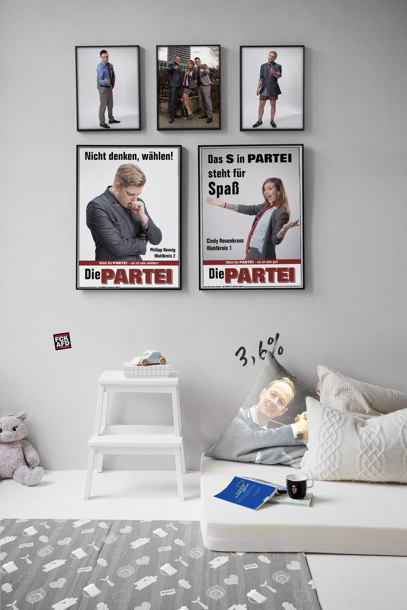 diepartei_ffo's tweet photo. ENDLICH ABNEHMEN!

Jetzt kommt der nervige Teil der Wahl! Der ganze Plastikm��ll muss wieder eingesammelt werden. Ihr habt also nun traditionell die Gelegenheit eines eurer Lieblingsplakate zu ergattern und zu Hause den Schrein mit euren Lieblingskandidaten zu perfektionieren. #go https://t.co/om5lir8psE