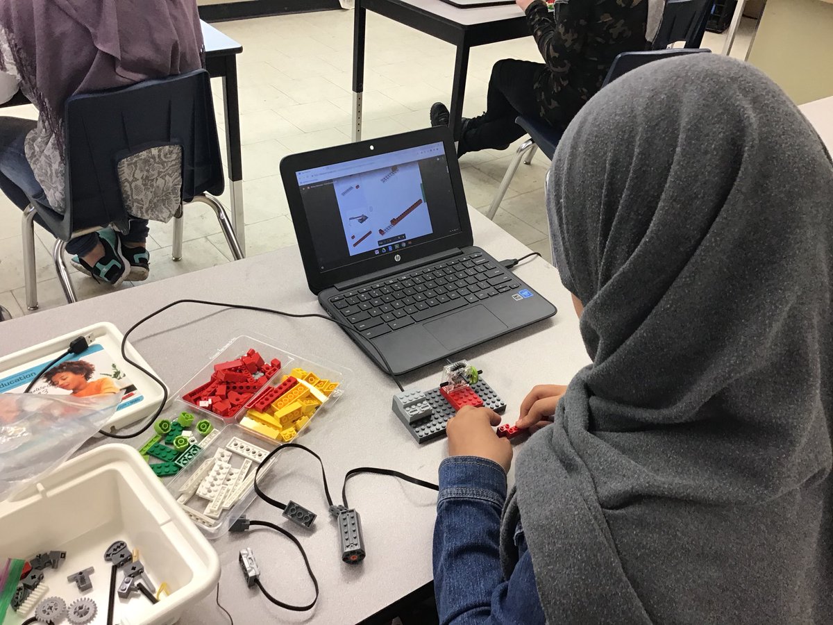 What a great way to observe and document learning skills!Concentration, initiative, problem-solving, independence and perseverance. <a href="/tabsciguy/">Terry Brown</a> Thx for the tech support <a href="/_Antony_Hunter_/">Antony Hunter</a>