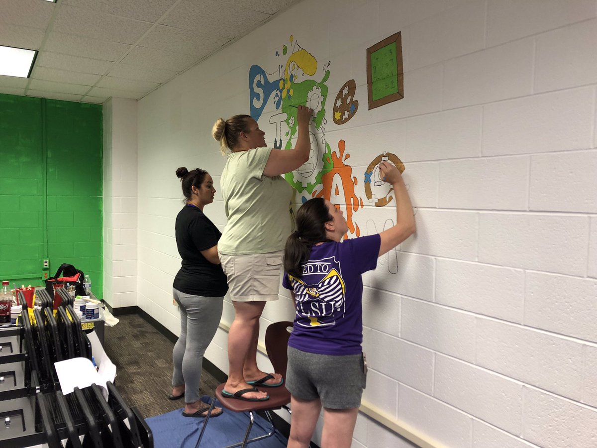 Pine Forest Elem tweet media