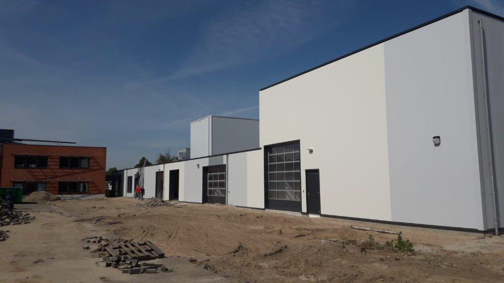 BremanZwolle's tweet photo. Over enkele weken is het eindelijk zover, de grote verhuizing van Breman Utiliteit Zwolle.
.
#trots #breman #utiliteitbouw #pascalweg #bremanutiliteit #energielabelA #bestaandvastgoed #goedplan #zwolle #circulairbouwen https://t.co/luvyvKnmqe