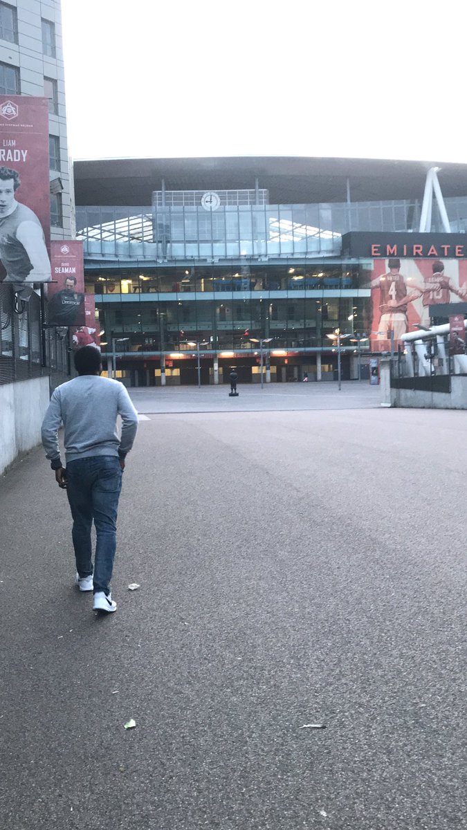 database_junkie's tweet image. Off to go clean the trophy cabinet at The emirate, another new one is expected tonight... #COYG