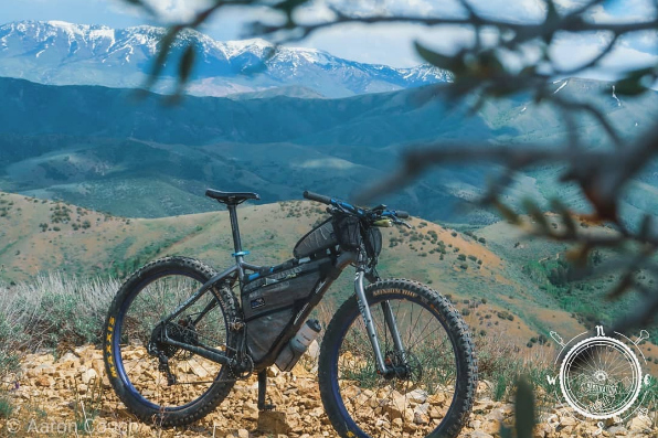LightandMotion_'s tweet photo. #BikeSeries: Adventure Enthusiast and Cyclist @aaronrcouch shared this awesome photo taken on his ride on the Gibson Mountain!
#lightandmotionbikelights https://t.co/zAOTsEet5H