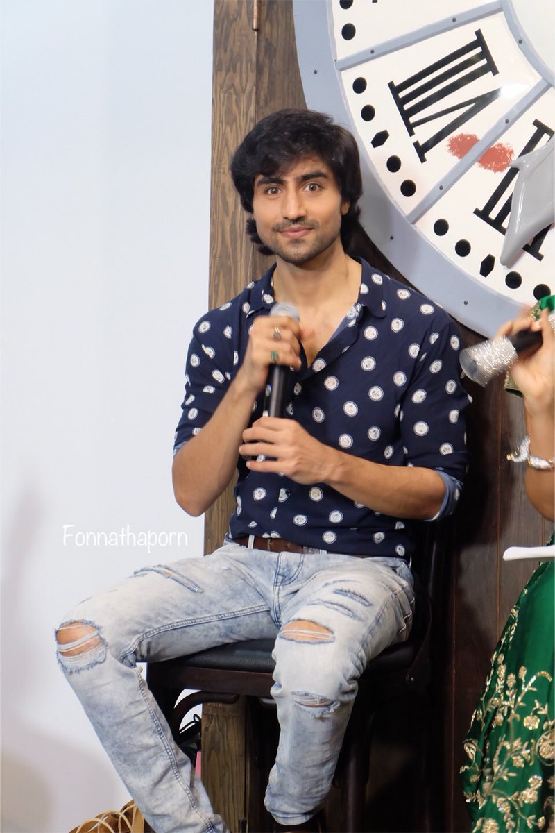 fonnathaporn's tweet photo. Meet and Greet, Thai fans 🇹🇭@ChopdaHarshad #HarshadChopda
#HarshadChopdaInThailand
#Bepannah
#รักซ้อนซ่อนรัก
#ช่อง8 https://t.co/zSgCPQCxta