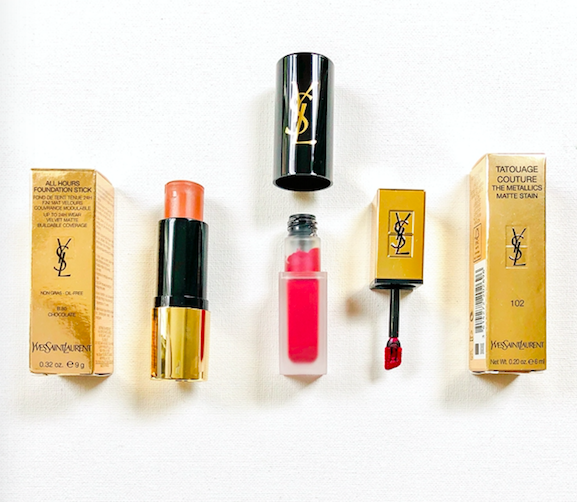 I love to see the innovation each season from YSL Beauty. Always inspiring and interesting. I'm giving away All Hours Foundation Stick in "chocolate" + Tatouage Couture The Metallics Matte Stain in "iron pink spirit" To enter, follow <a href="/davelackie/">dave lackie</a> &amp; RT