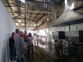 SER_CTMAE's tweet photo. #SENAEmprendeRural En #Cisneros_ANT con formaciones en #CañaPanelera realizamos visitas técnicas a Central de Mieles del Nordeste observando los procesos industriales de producción de panela.

@EstradaCarlosM @hernanfuentes @CarlosAGamba @acalderon1974 @Walterquiver @fcanogomez https://t.co/HWF7bTZAi3