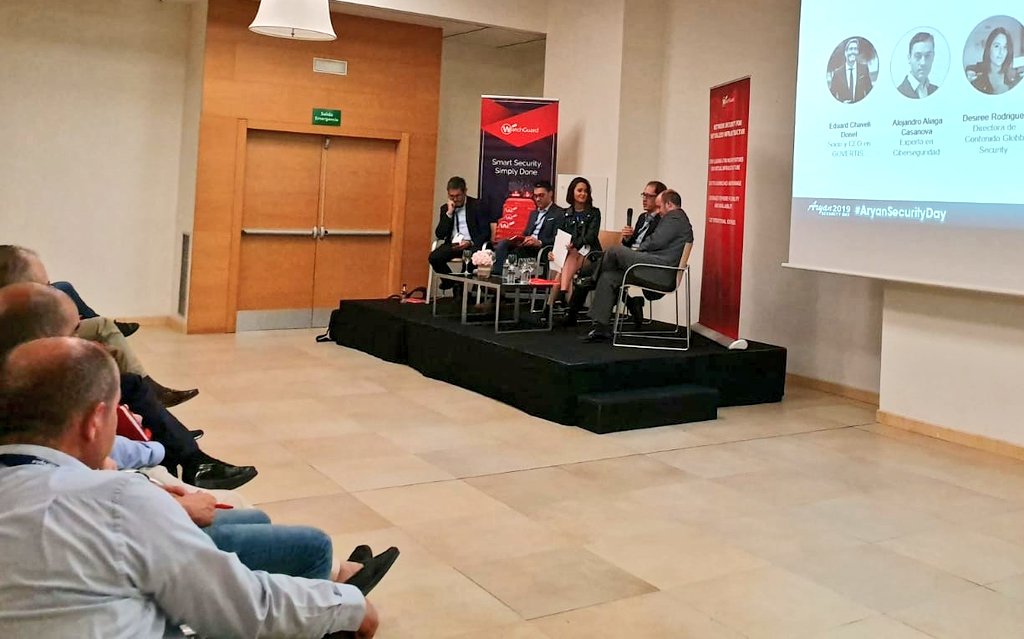 GlobbSecurity's tweet photo. Mesa de redonda del #AryanSecurityDay de @Aryan_VAD junto a @eduardchaveli @hflistener @WatchGuardSpain y @Bitdefender_Ent Hablamos sobre cómo la #ciberseguridad es también una oportunidad de negocio para el #canalIT https://t.co/TcmoiUPak6