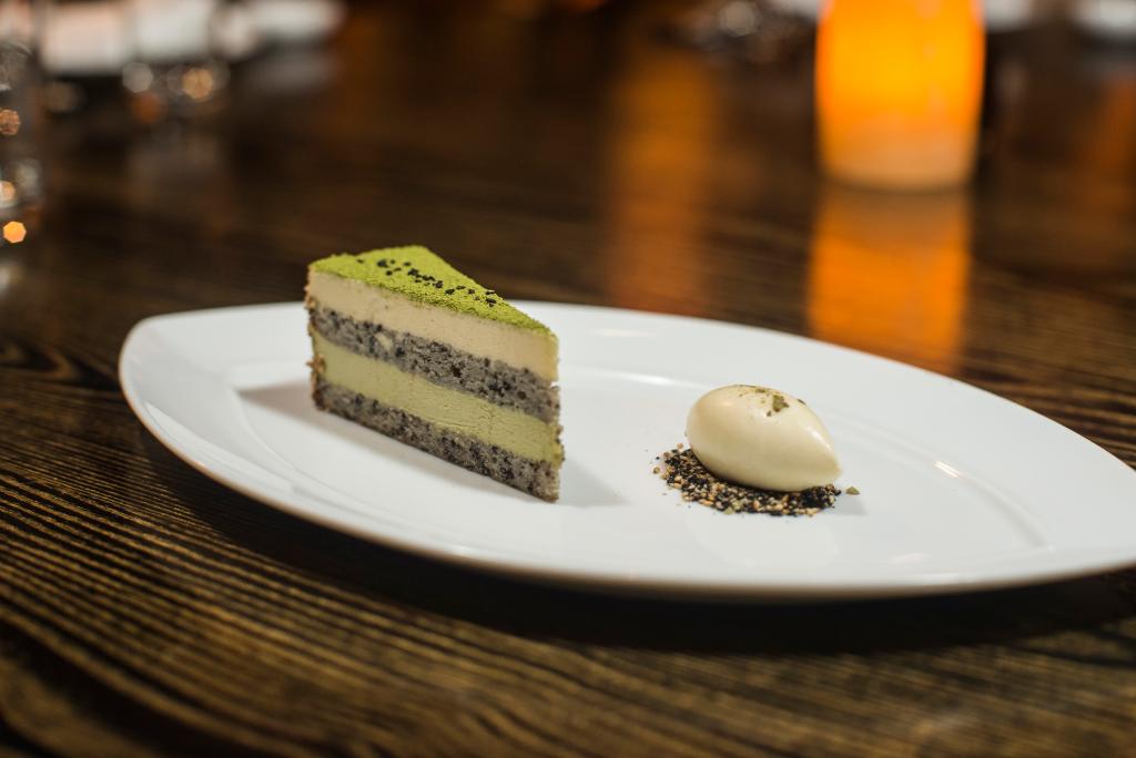 Enjoy the perfect blend of sweetness in our Black &amp; White Sesame Matcha Cake served with Salted Agave Ice Cream.
Join us this weekend: goo.gl/5Va2yy

#chefakiraback #akiraback #michelinchef <a href="/chefakiraback/">Akira Back (백승욱)</a>/<a href="/akiraback/">Akiraback</a>