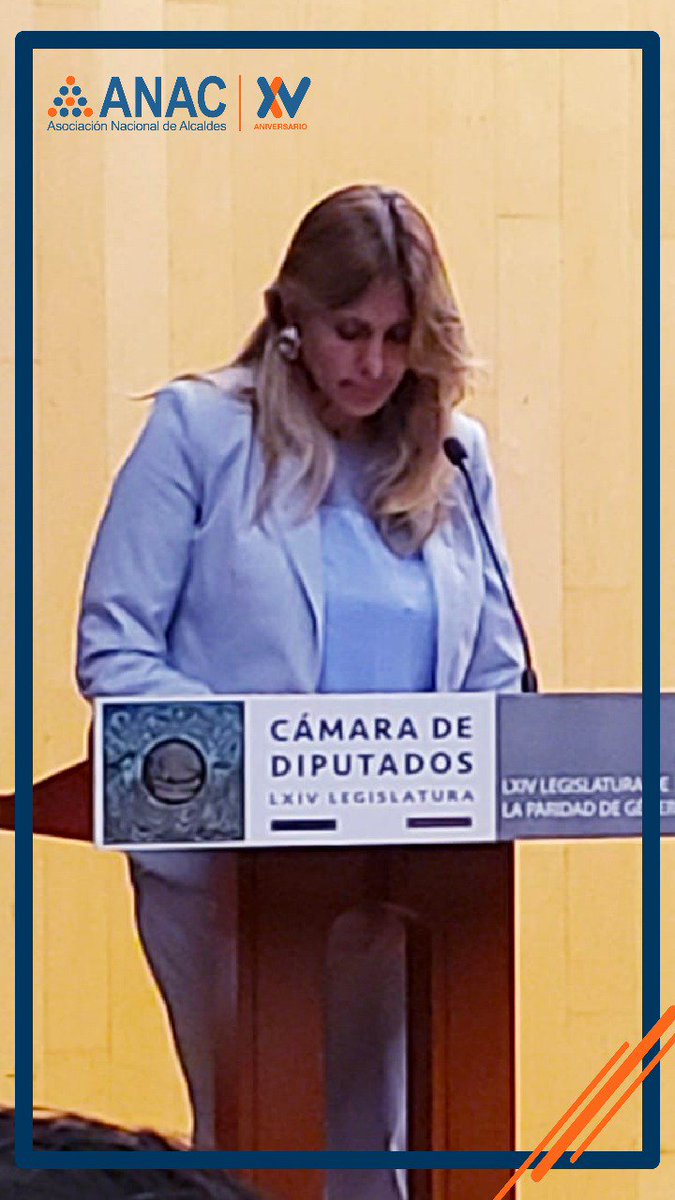 ANACmx_'s tweet photo. Estamos convencidos de que el desarrollo del país se gesta desde el #Municipio, por ello estamos presentes en la @Mx_Diputados en voz de la Presidenta Municipal de @GobiernoReynosa @MakiOrtizD para presentar propuestas al #PlanNacionalDeDesarrollo.
#ForosPND
@EnriqueVargasdV https://t.co/q7ymgCK0te