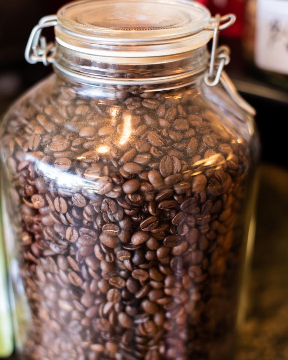 cffeeconnection's tweet photo. When these beans grow up, they want to be your cup of morning coffee. https://t.co/61eOTh7wy6