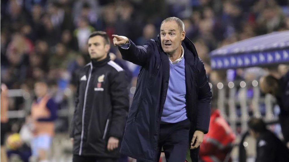 MBlanquillo1932's tweet photo. Don Víctor Fernández Braulio:
✔️ 368 partidos con el @RealZaragoza 
✅ 148 victorias
🤝 96 empates
❌ 124 derrotas

⚽️ 521 goles a favor
🥅 456 goles en contra

🏆🇪🇸 1 Copa del Rey
🏆🇪🇺 1 Recopa de Europa

¡¡¡🦁 SE QUEDA 🦁!!! https://t.co/IkbCWhMtcg