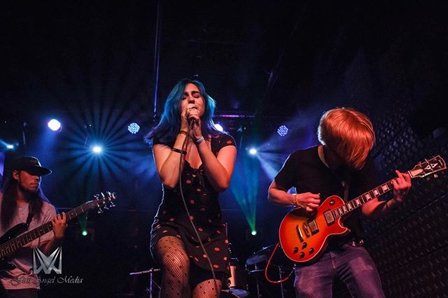 echoheartband's tweet photo. Hey fam, just wanted to clue you in on something that we’ve been dying to share with you. We got something new and amazing coming for you on June 21st. Mark your calendars and get ready for a new era 💖
📸: @firstangelmedia
#echoheart #newmusic #indie… https://t.co/A3moHsYFmH https://t.co/gtW2EJHfZ0