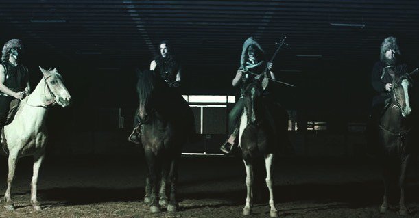 tenggercavalry's tweet photo. https://t.co/OxoE8POhsP https://t.co/xXWwI0L0h6