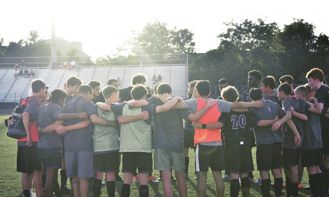 SoccerVSA's tweet photo. Battlefield Boys Varsity Soccer vs South Lakes Regional semi-final tonight at BHS! 

Excited to cheer on all our VSA players who are leading BHS! 

7pm, gates open 6:45, $7/admission, concessions open!

Come out at Cheer! https://t.co/SoTibOd0ko