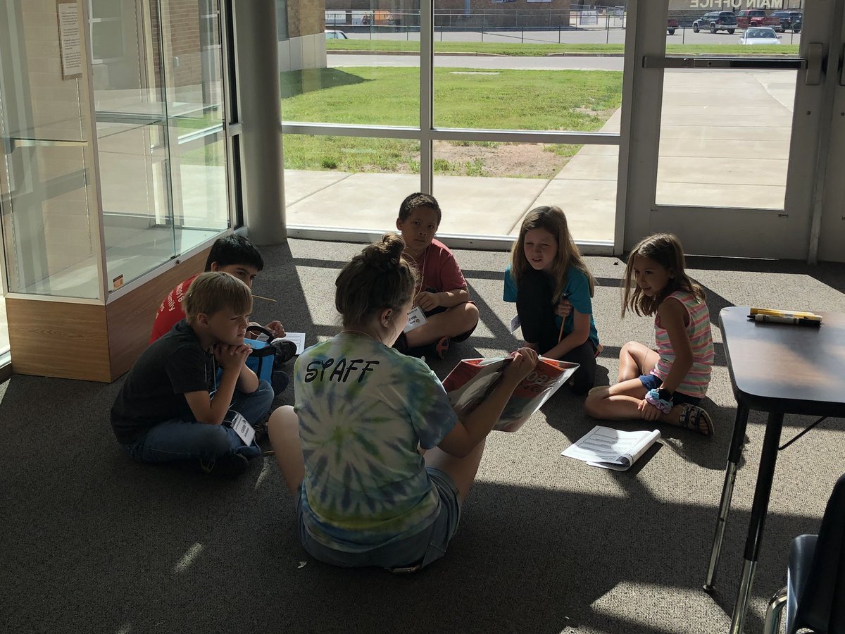 DerbyStuco's tweet photo. Panther Leadership Academy day 2 was all about confidence!  We practiced stepping outside our comfort zone and encouraging others to have confidence.  Great reminders! https://t.co/5Qx4kfkbR3