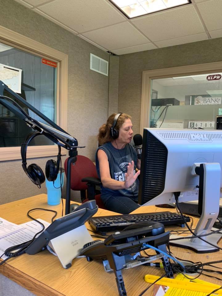 hoperanchmo's tweet photo. Thank you to KLPW and Diane Jones for letting Hope Ranch representatives Jennifer Hope, Carla Armistead, and Karen Brinkmann talk about how the Hope Ranch will help our local at-risk children and for letting us advertise for our upcoming Golf Classic at St. Albans on July 15. https://t.co/MVfkm7JPyD
