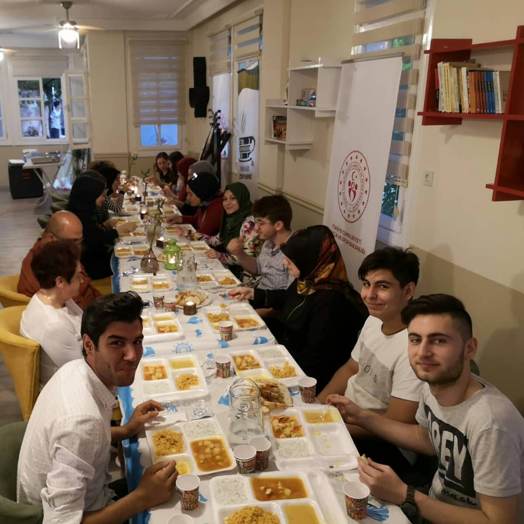 ImhadK's tweet photo. " Ey oruç , diriltici rüzgâr , İSLÂM baharı ,
Es insan ruhuna , inip yüce ilham dağından ,
Kevser içir, âbıhayat boşalt kristal bardağından ,
Susamış ufuklara insan kalbinin ufuklarına... "
- Sezai KARAKOÇ
#İMHAD #KİTAP #KAHVE #RAMAZAN #PROGRAMLARI @gencliksporbak https://t.co/sX6naodXKv