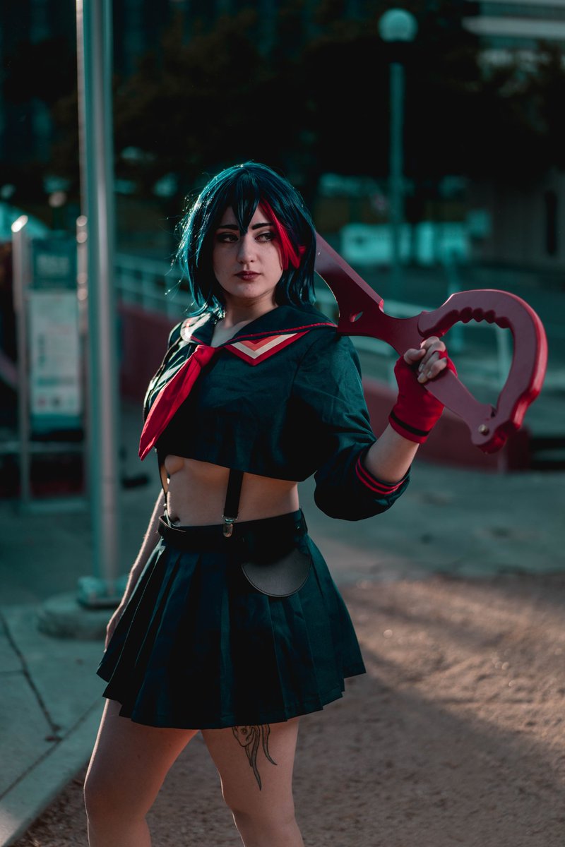 c0rellian_scum's tweet photo. i rlly hate my body, but these are such good shots of my Ryuko cosplay. 🥺💓

#killlakill https://t.co/eKDESdxzKQ