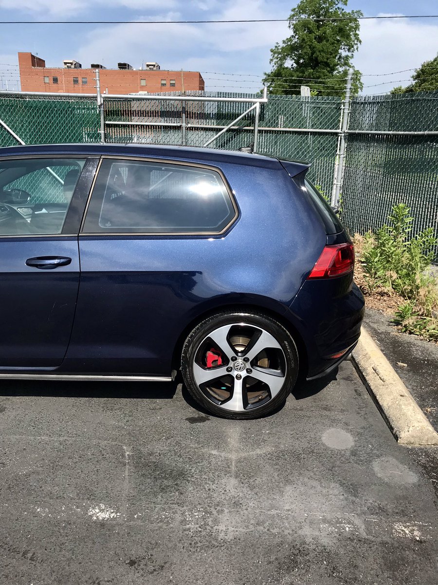 CnDAutoBody's tweet photo. Volkswagen GTI Blue Pearl 💎 ⬅️⬅️Swipe Left for the Transformation✅ #Cardoctor  #blue #pearl #Bodyshop https://t.co/VP76TXWPfW