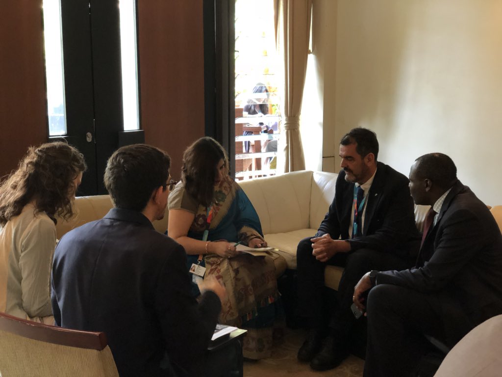 pamela_carbajal's tweet photo. Exiting day, @UNHABITAT signed an MoU with the #ISC, the #IUE and the #UHWB programme to implement the #IGUTP for the improved envioment and wellbeing programme! Thanks Franz Gatzweiler for your engagement during the assembly #unhabitatassembly @ShipraSuri https://t.co/ubFCwcCWqy