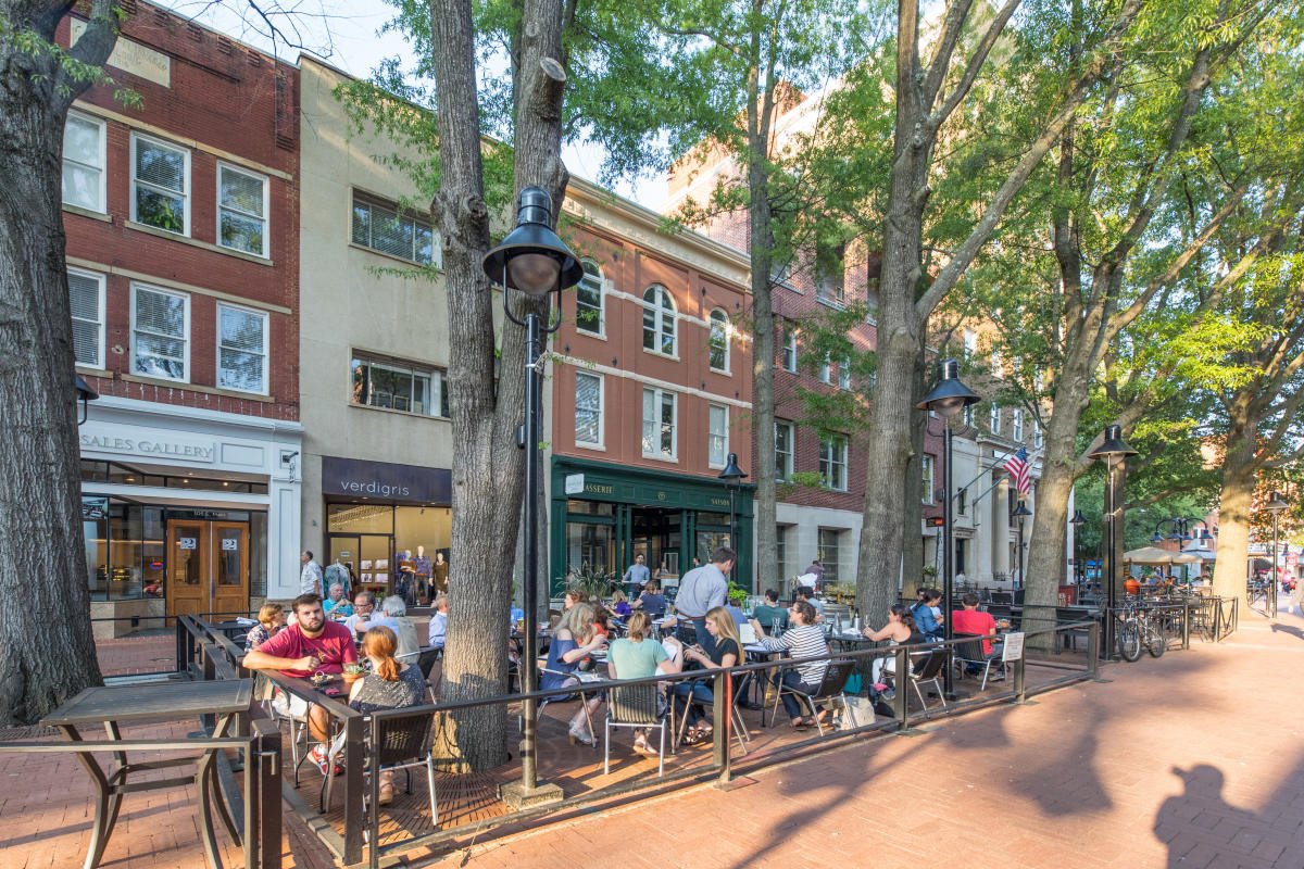 dominioncustom's tweet photo. Where's your favorite place to dine on the Downtown Mall? https://t.co/AUQUuPruw8 https://t.co/Q8tDKM6vyZ