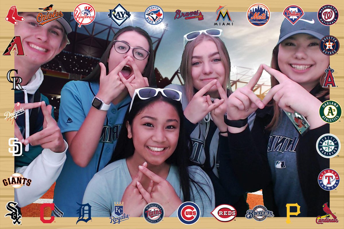 rowanmorris9's tweet photo. #MarinersDECAday #WADECA @skitsapdeca - @appleind #photostudio https://t.co/CsZLGh7LLt