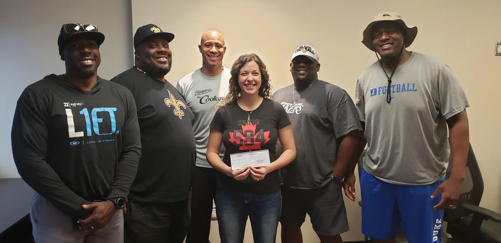Unifor594's tweet photo. #Unifor594 is very pleased to sponsor this year's The Cookout presented by The Brotherhood on Saturday, June 15th starting at 10:30am at Candy Cane Park.

We encourage you to join us! See the poster for ticket info &amp; details! #theCOOKOUT #Community #Working594U #Solidarity #YQR https://t.co/PV18BSDPsx