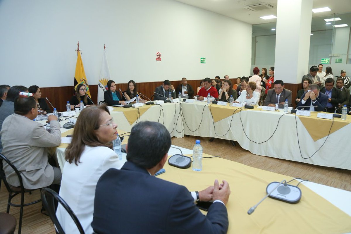 Salud_Ec's tweet photo. En su comparecencia en la Comisión de @FiscalizacionAN , la Ministra de Salud Pública @MVEspinosaS manifestó que el país se ha abastecido de pruebas de #VIH de la más alta calidad y calificadas por organismos internacionales. #SaludConLaVerdad https://t.co/EHLOfnFi8w