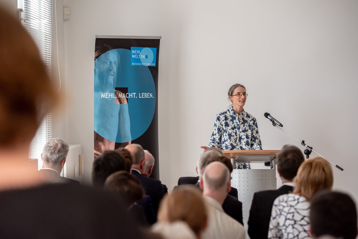 SternWywiol's tweet photo. Further guests of honour: the Deputy Director of the Egyptian Museum in Berlin, Dr Olivia Zorn. Volkmar und Torsten Wywiol opened the new room – Gods of Grain. @Flour_World https://t.co/Nt0ZINkVEM