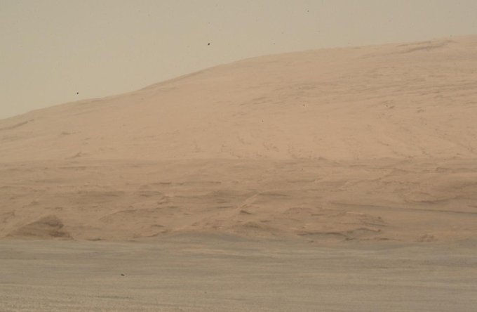 SpaceStuffToday's tweet photo. isaaz_micheal Great! I'm in good health and really enjoying exploring this new region on the slopes of Mars' Mount Sharp. https://t.co/tKjsEZV5Eu (via MarsCuriosity https://t.co/uXF5oDEig5
