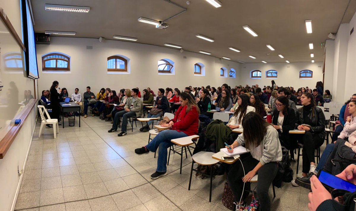 Xavi_daSilveira's tweet photo. Continuamos con #JornadasRRII a salón lleno con paneles sobre Migraciones Internacionales, Asia-Pacífico y Seguridad Internacional. https://t.co/QTD6fNMGr1